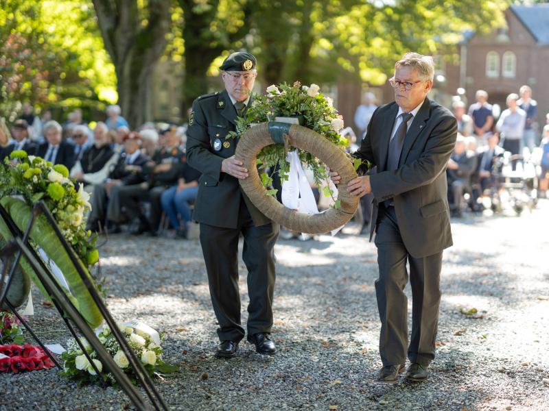 ../public/images/images/fotos/2023/Op Vleugels Der Vrijheid - 24 sept 2023 - 176.jpg